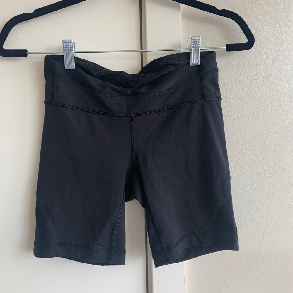 Lululemon running/biker shorts